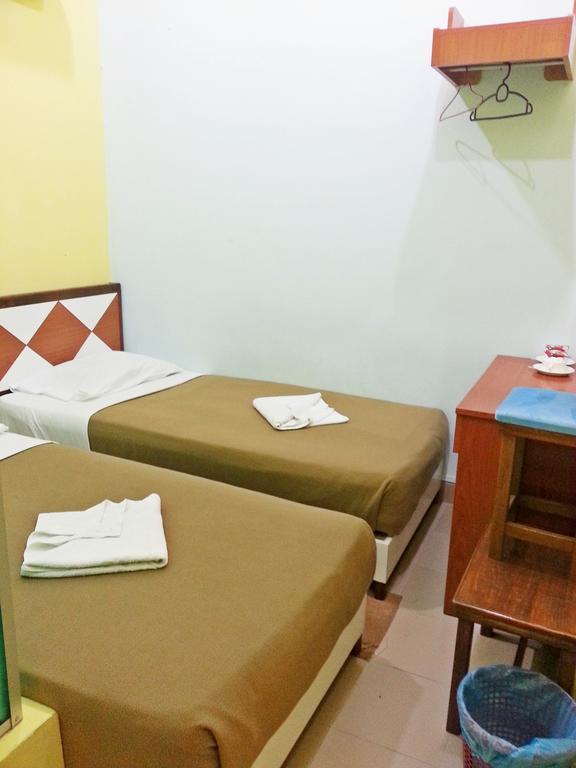 Sakiza View Hotel Mersing Chambre photo